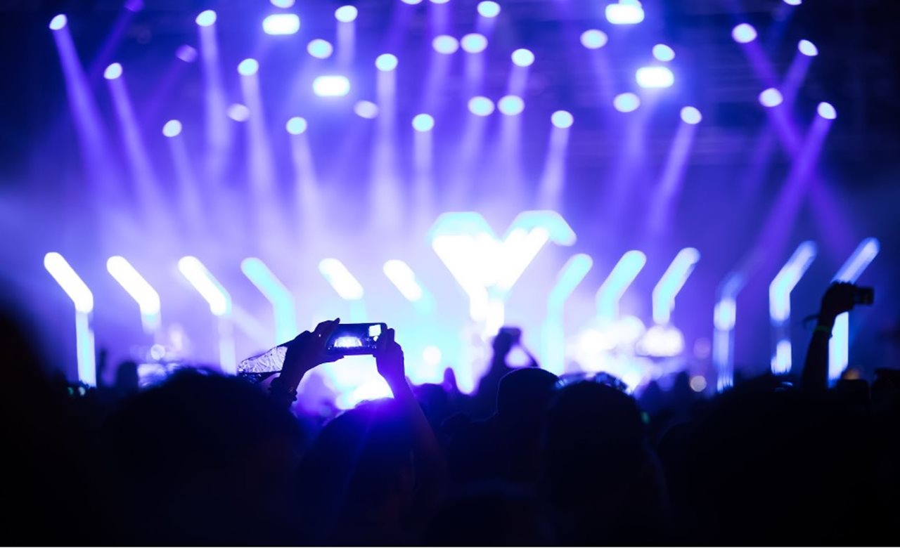 Lollapalooza 2025 Lineup & Where to Stay