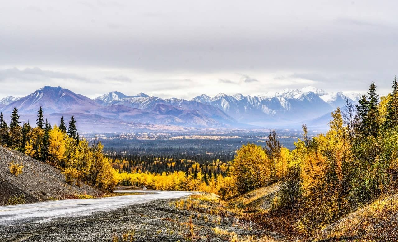 Best 10 Destinations to Hit on a Road Trip to Alaska