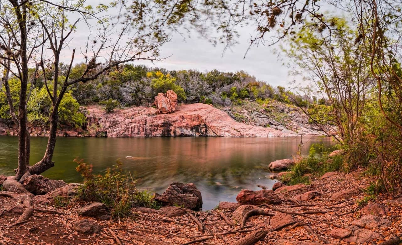 RV Camping Near Inks Lake State Park
